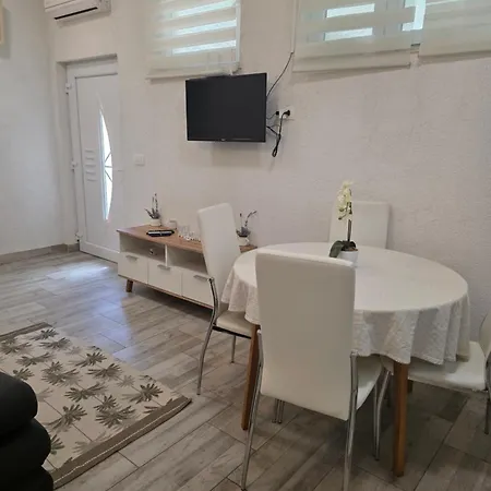 Apartmán Mira 2